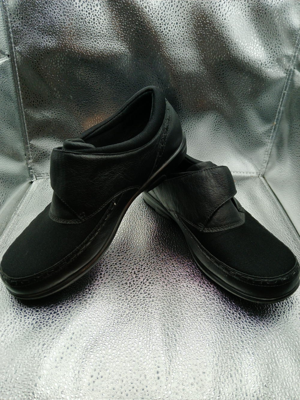 Aetrex Black Slip-On Comfort Loafers Women's Size 9 (8/8.5)